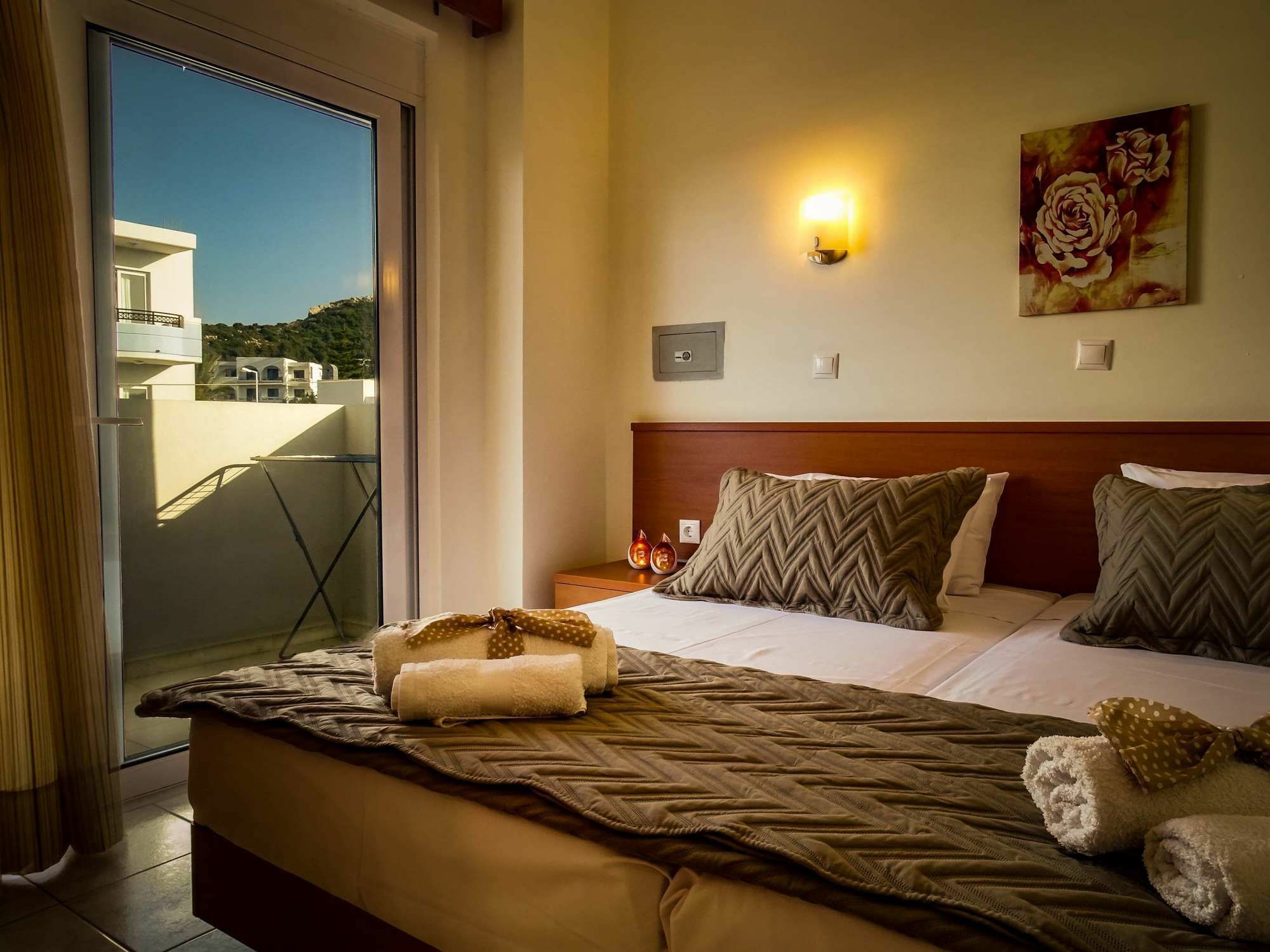 Tsambikos Apts Faliraki Exterior photo